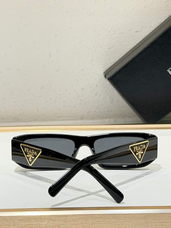 Picture of Prada Sunglasses _SKUfw81853864fw